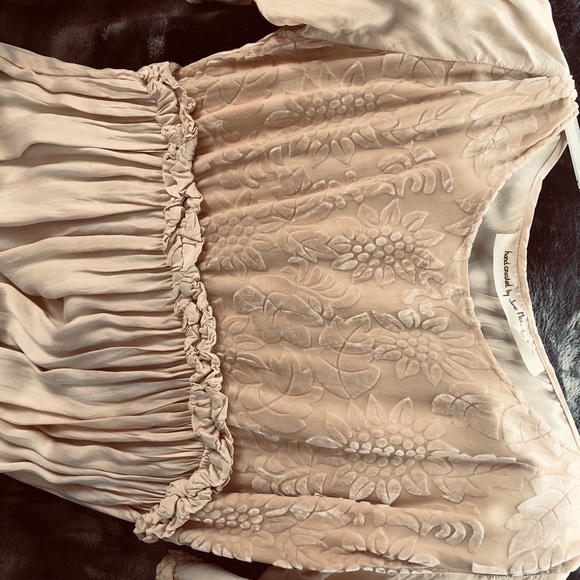 Romantic dress - Picture 1 of 7